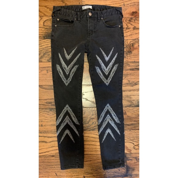 FREE PEOPLE black skinny jeans -size 28 - Picture 2 of 13